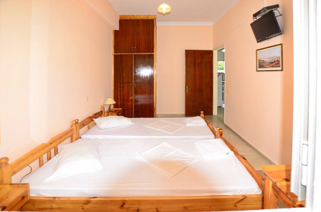 Villa Rebecca Agios Gordios  Exterior photo