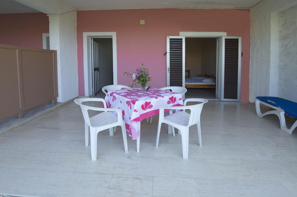 Villa Rebecca Agios Gordios  Exterior photo